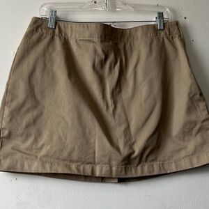 Lands' End Beige Skort size 13; waist 17 inches, top to bottom 15.5 inches